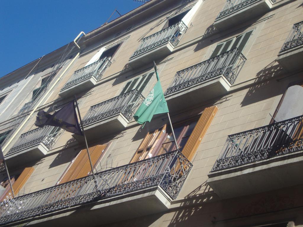 Hostel Turisol Barcelona Exterior photo